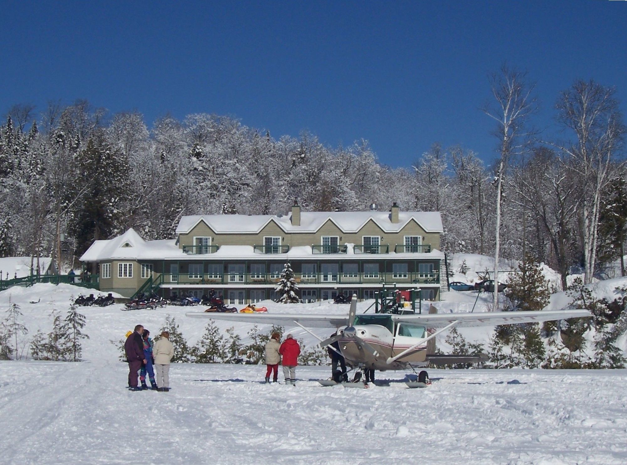 Pourvoirie Du Lac Blanc Villa Saint-Alexis-des-Monts Buitenkant foto